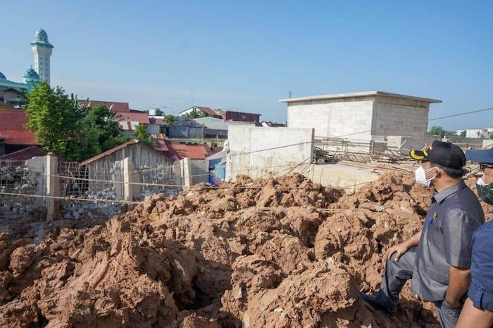 Tiga Rumah di Bontang Nyaris Tertimpa Dinding Beton Mal