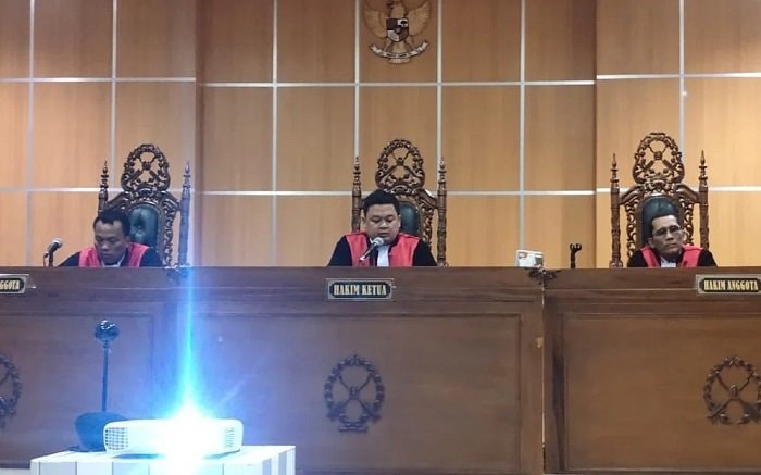Tok! Eks Bupati PPU Abdul Gafur Mas'ud Divonis 5,6 Tahun Penjara