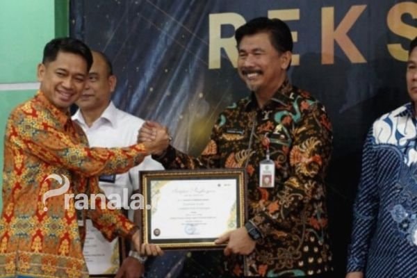 Pemkab Kukar Sabet Penghargaan Satuan Kerja Terbaik Kategori Penyerah Piutang Lingkup Pemda 2022