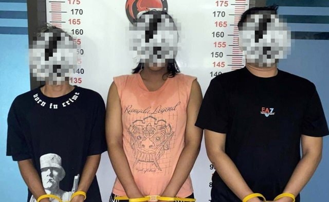 Tiga Pria di Balikpapan Ditangkap Bawa Enam Paket Sabu, Satu Residivis