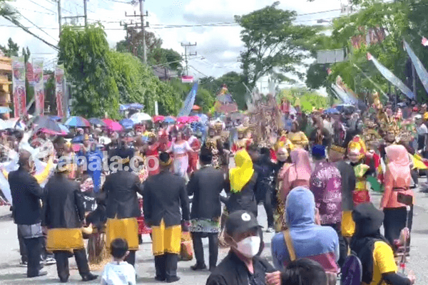 Usung Nusantara Menari di BCC 2022, Penampilan Defile Sekretariat DPRD Menakjubkan
