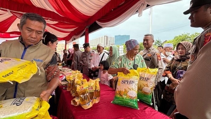 Polresta Balikpapan Targetkan Distribusi 200 Sak Beras Murah per Hari sampai November 2025