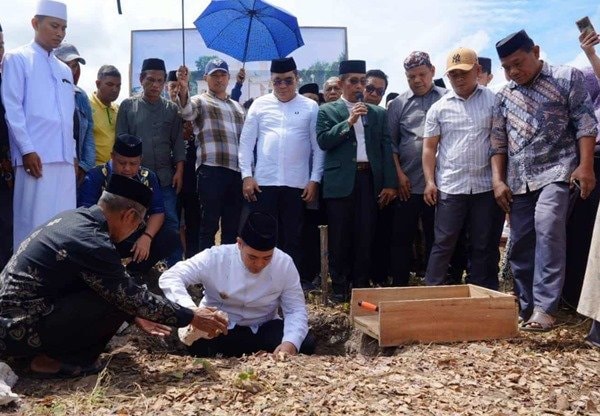 Peletakan Batu Pertama Masjid Al Mubarak: Harapan Baru dari Tanah Wakaf di Pangkep