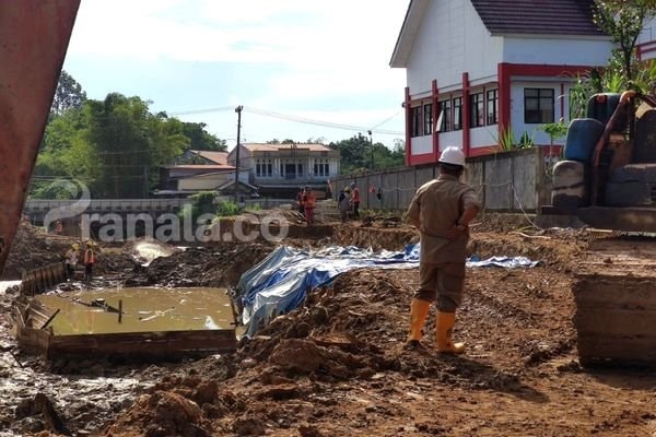 Ragu Selesai Tepat Waktu, Dewan Minta Pembangunan Turap Jalan Brokoli Dikebut