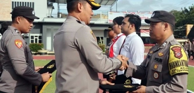 24 Personel Berprestasi Terima Penghargaan, Kapolres Kukar: Bukan Hadiah, Tapi Hasil Kerja Keras