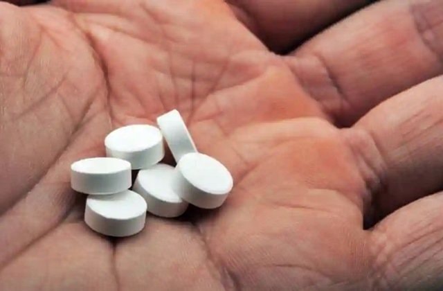 Nyanyian Ayah dan Anak Seret Pemasok Pil Koplo Bontang ke Penjara