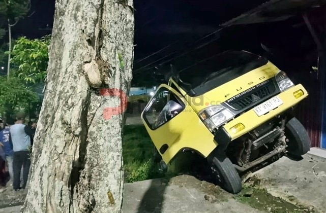 Truk Minyak Goreng Tumpah, Warga Bontang Malah Dapat Berkah