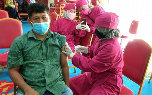 Dewan Suntik Vaksin Dosis Kedua, Raking: Tetap Saling Menjaga