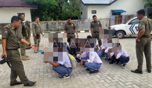 15 Pelajar di Bontang Terciduk Nongkrong di Warung, Merokok sampai Main Game Online