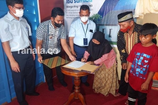 Rumah Warga Kurang Mampu di Berebas Tengah Direnovasi lewat CSR Badak LNG
