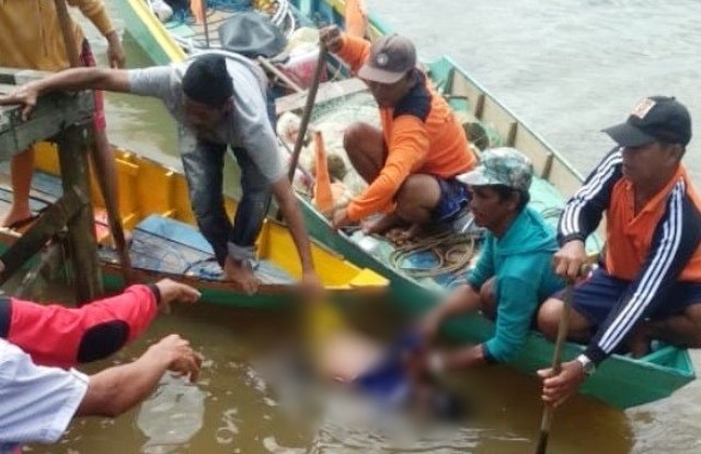 Berkeliling Pakai Perahu, Ayah dan Anak Tewas Tenggelam di Sungai Mahakam