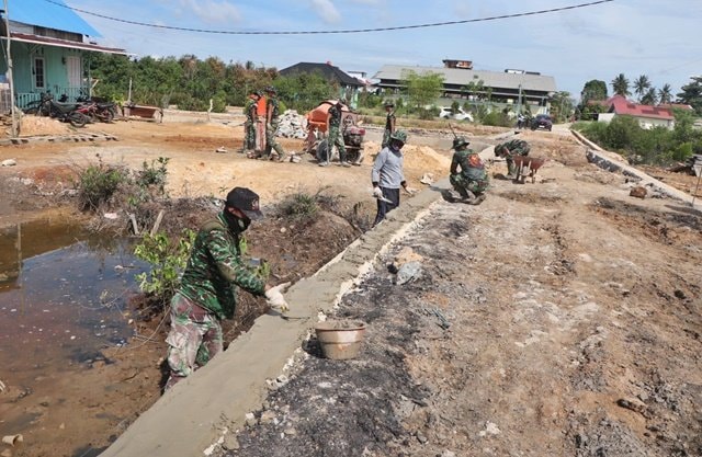 TMMD Ke-128 Bontang Kebut Pembangunan Jalan di Bontang Kuala