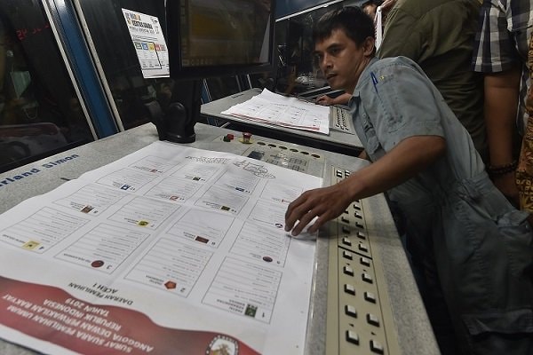 KPU: 1.972 Surat Suara di Malaysia Dicoblos Orang Tak Berwenang