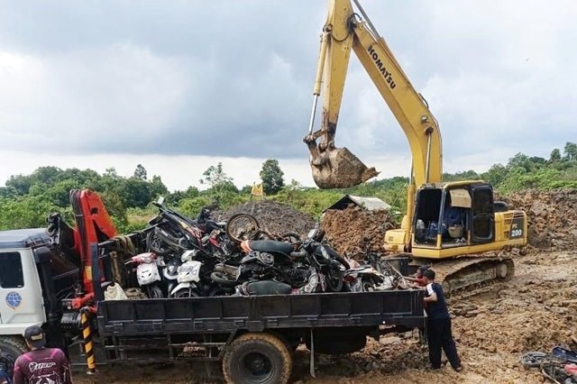 37 Motor Rongsokan Bekas Kecelakaan Lalu Lintas Ditimbun Polresta Balikpapan