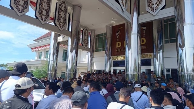 Jeritan Honorer Kutim di Depan DPRD: Kami Butuh Kepastian Status!
