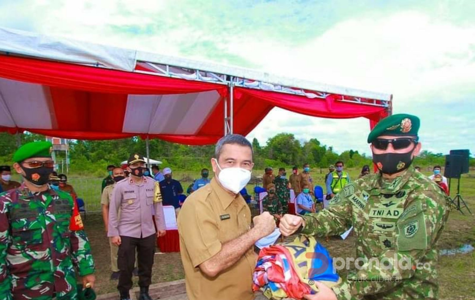 Pjs Wali Kota Bontang Kagum Aksi Brigif Para Raider 17
