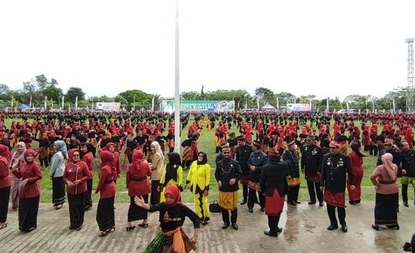 HUT Kota Bontang ke-24 Dimeraihkan Atraksi Aeromodeling dan 2 Ribu Penari Jepen