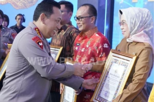 Pemprov Kaltim Terima Anugerah ETLE dari Polri