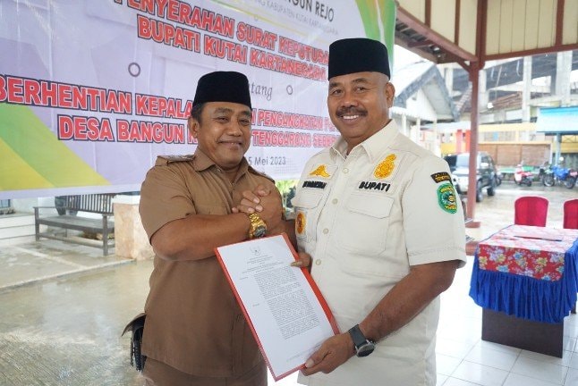 Kepala Desa Bangun Rejo Lakukan Sertijab, Begini Pesan Bupati Kukar
