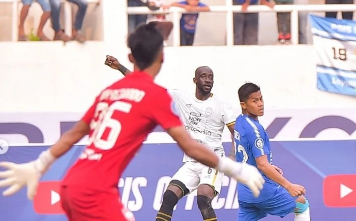 Laga Pembuka Liga 1 Penuh Kejutan