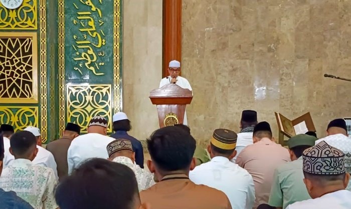 Salat Idulfitri di Masjid Agung Al-Faruq Sangatta, Bupati Kutim Ajak Warga Jaga Persatuan dan Bijak Bermedia Sosial