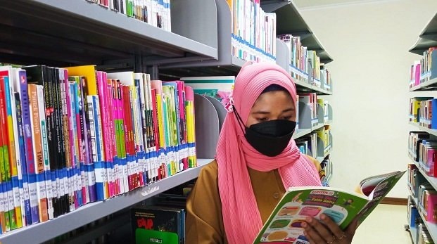 Pelayanan Perpustakaan DPK Kota Bontang Permudah Akses Buku untuk Warga