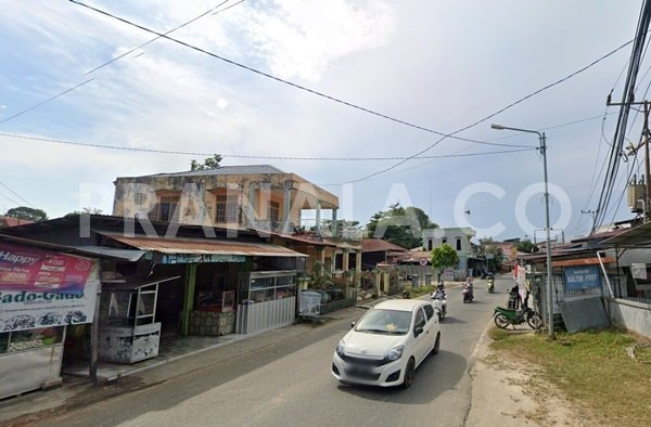 Langgar Izin dan Tata Ruang, Reklame Rokok di Jalan Pattimura Bontang Dibongkar