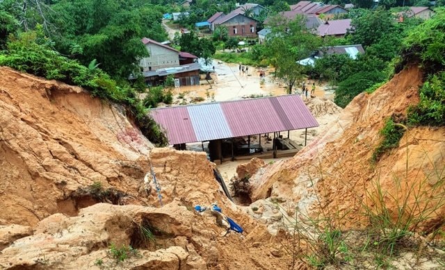 Longsor Kampung Timur Bontang: Terjebak Ego Warga dan Status Lahan