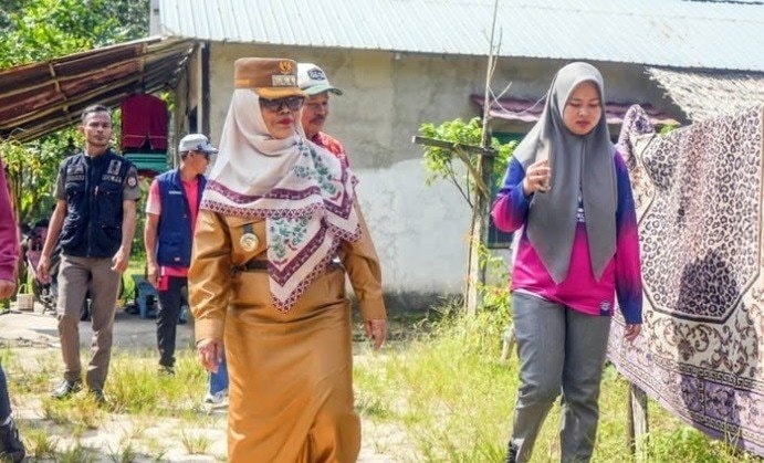 Wali Kota Bontang Blusukan, Pastikan Bantuan Sosial Tepat Sasaran hingga Edukasi Lansia
