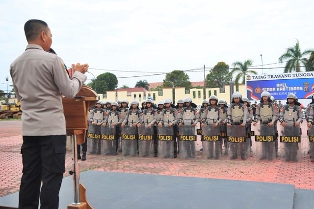 73 Personel BKO Polres Kutim Dikirim Perkuat Pengamanan Samarinda