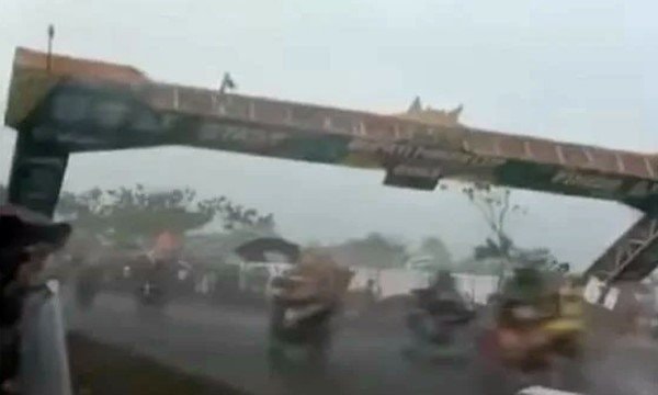 Balapan Motor di Paser Makan Korban, Pembalap Tewas Tertimpa Gerbang Start