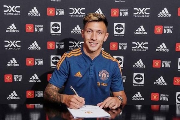 Lisandro Martinez Warisi Nomor Pogba di Manchester United
