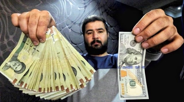 1 Dolar AS Tembus 1,1 Juta Rial, Mata Uang Iran Cetak Rekor Terendah