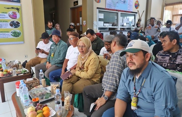 Dikepung Tambang, Warga Tepian Langsat Jaga Jantung Geopark Sangkulirang Kutim