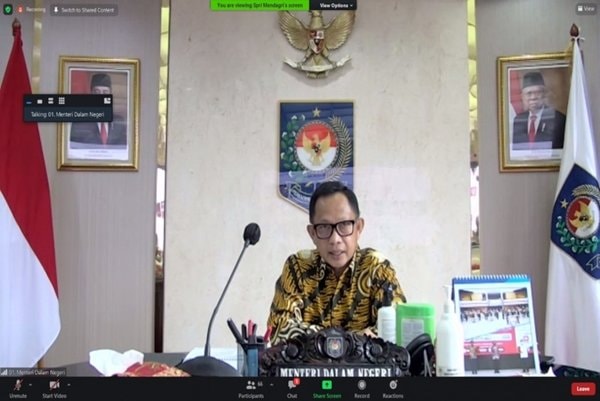 Mendagri Larang Bukber dan Halalbihalal Pejabat