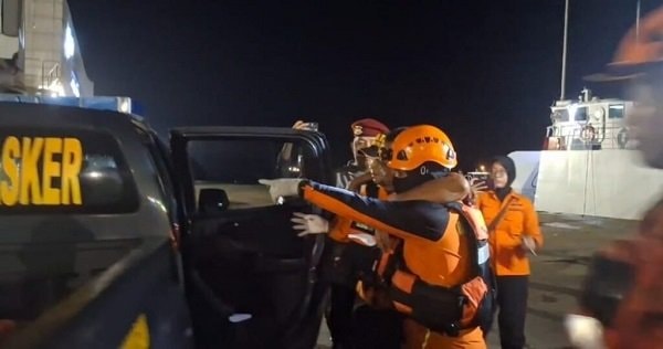4 Korban Kebakaran Kapal Nelayan di Perairan Muara Pegah, Kukar Dievakuasi, Satu Orang Meninggal Dunia