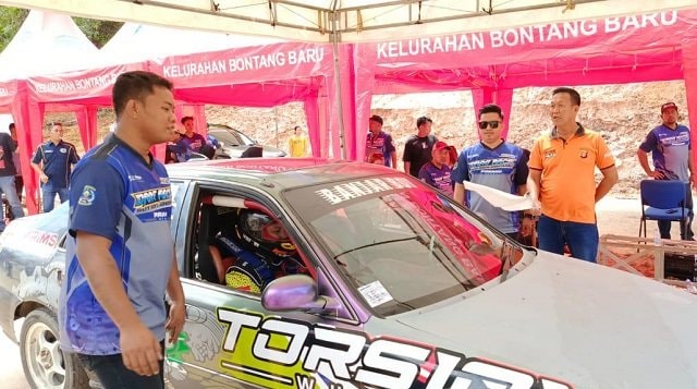 Lintasan 201 Meter Uji Nyali 250 Pembalap di Drag Race Bontang 2024