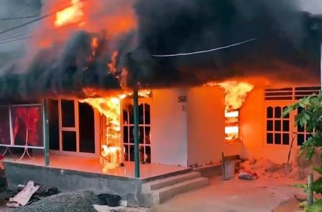 Rumah Kosong di Bontang Terbakar, Api Cepat Membesar