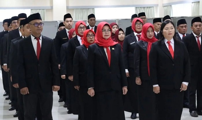 33 PNS Pemprov Kaltim Resmi Dilantik ke Jabatan Fungsional