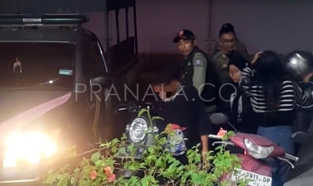 Tiga Pelajar Bontang Asyik Indehoy di Penginapan