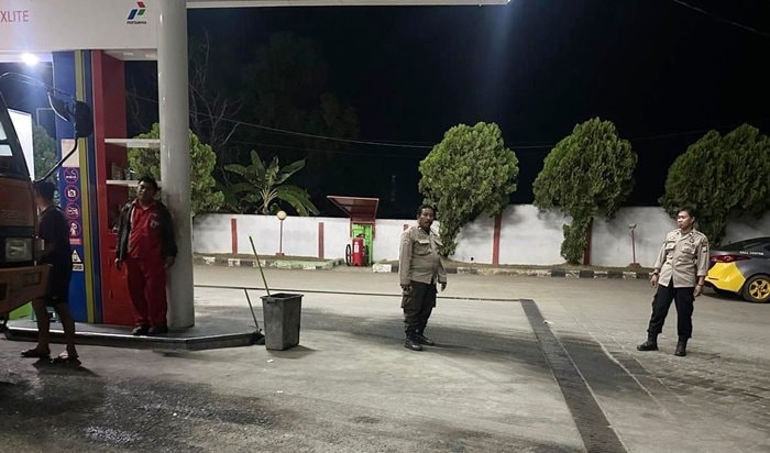 Polsek Ma’rang Pangkep Intensifkan Patroli di SPBU untuk Cegah Penyalahgunaan BBM Bersubsidi