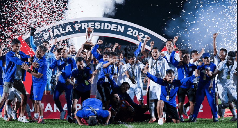 Arema FC Rayakan Pesta Juara Piala Presiden 2022 di Samarinda