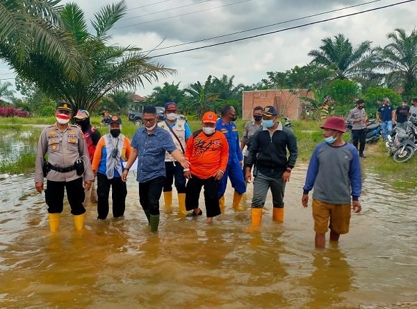 BPBD Kaltim Salurkan Rp5,5 Miliar Bantu Petani Babulu yang Jadi Korban banjir