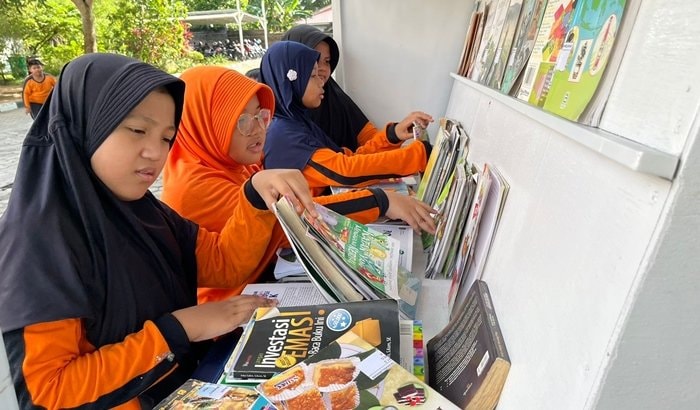 Bentor Cerdas Bontang Presisi Sambangi di SDIT Cahaya Fikri, Kembangkan Minat Baca sejak Dini