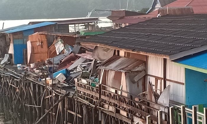 Kapal Bagan Tabrak Pujasera, Ibu Hamil Sempat Terperangkap Reruntuhan