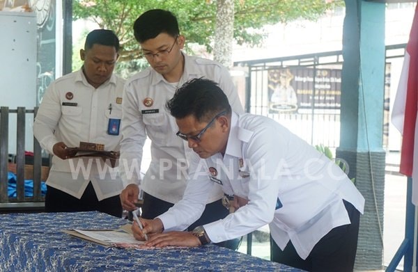 Lapas Bontang Teken Komitmen Menuju Zona Integritas WBK dan WBBM