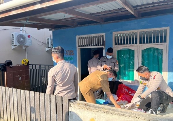 Gerebek Kampung Narkoba di Balikpapan, 33 Warga Positif dan Sajam Diamankan