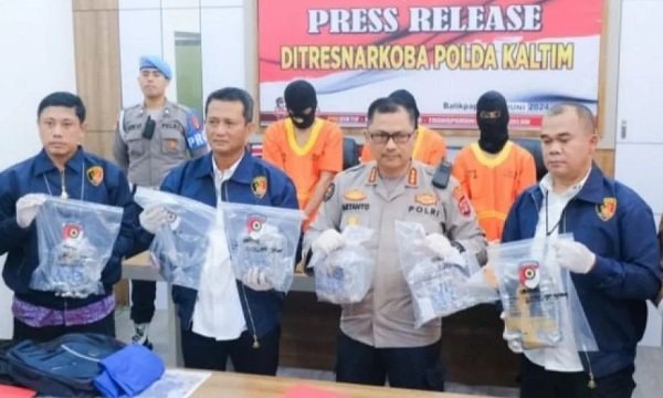 Polda Kaltim Musnahkan 10 Kilogram Sabu, Pelakunya Diciduk di Kutai Kartanegara