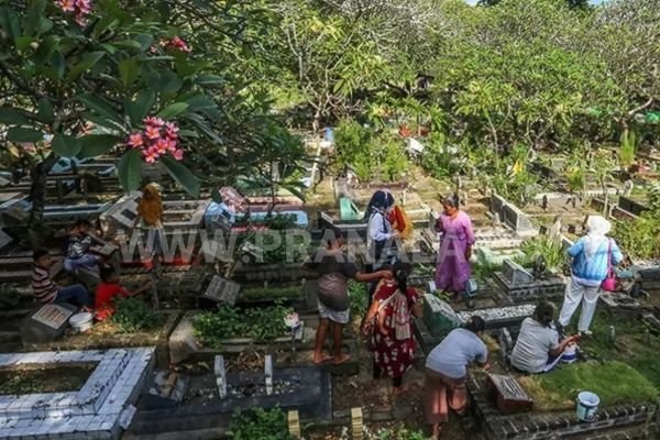 Bikin Merinding, Begini Malaikat Munkar Nakir Melakukan Siksa Kubur
