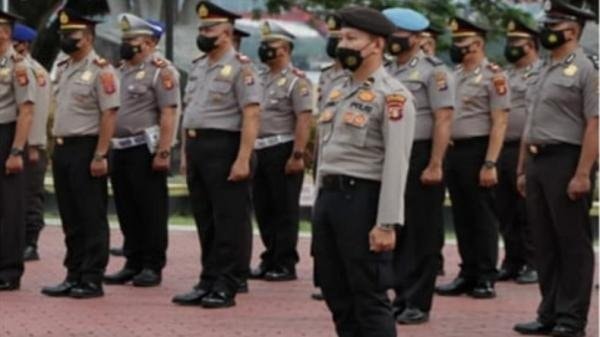 70 Personel Polres Kutai Kartanegara Naik Pangkat